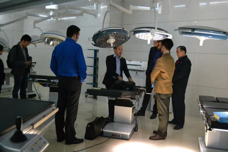 Veterinary Mobile Led Procedure Ceiling Mounted Medical Exam Light